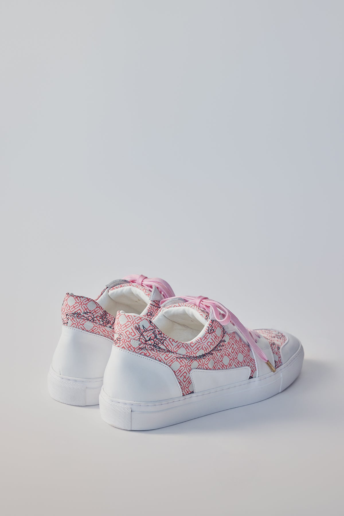 Low-cut sneakers RIO Select